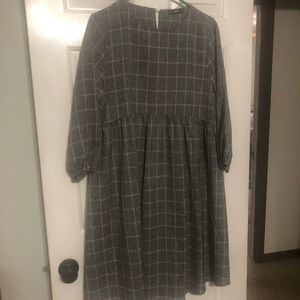 SHEIN grey white plaid 3/4 sleeve dress